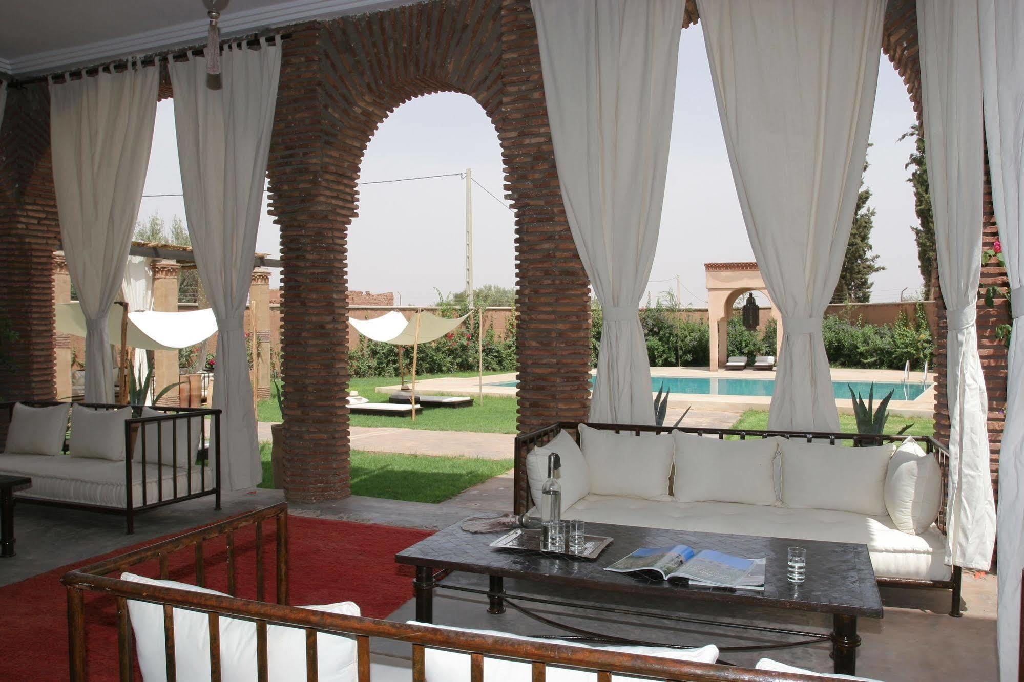 Mamass Hotel 3*